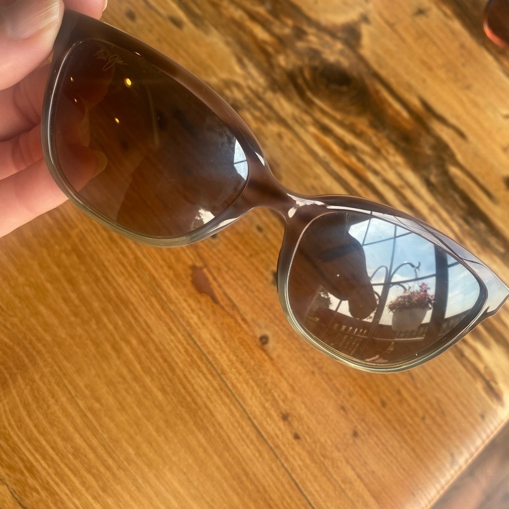 Maui Jim Honi Sunglasses Cat Eye- Polarized